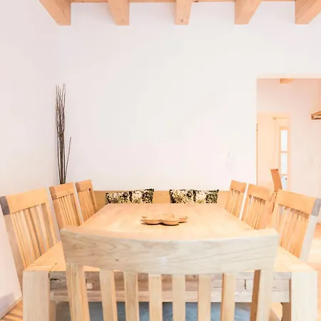 Holiday home Mountain Safari - Spacious, Scenic And Steps From Adventure *