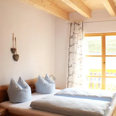 Mountain Safari - Spacious, Scenic And Steps From Adventure *