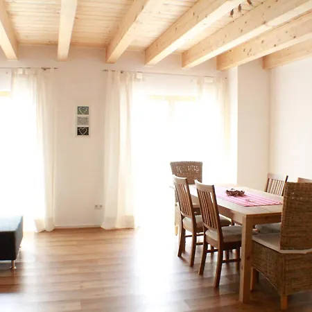 Mountain Safari - Spacious, Scenic And Steps From Adventure *