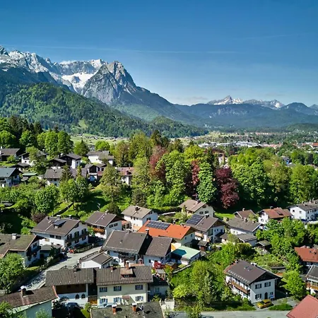 Mountain Safari - Spacious, Scenic And Steps From Adventure * Garmisch-Partenkirchen