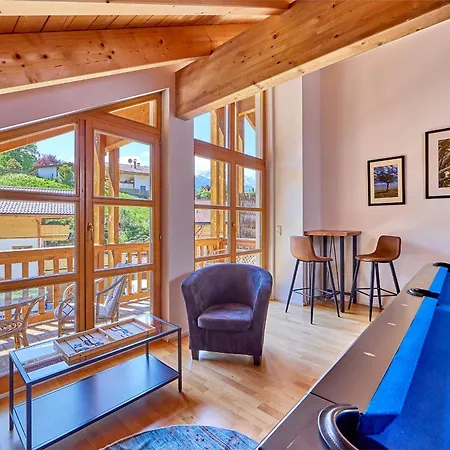 Mountain Safari - Spacious, Scenic And Steps From Adventure