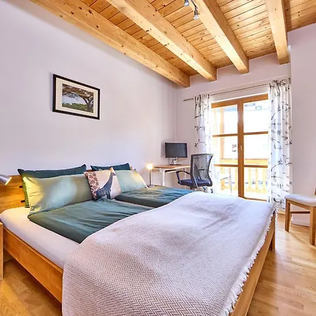 Ferienhaus Mountain Safari - Spacious, Scenic And Steps From Adventure