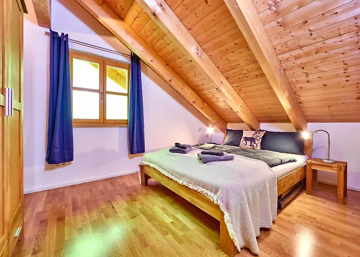 Mountain Safari - Spacious, Scenic And Steps From Adventure Casa vacanze