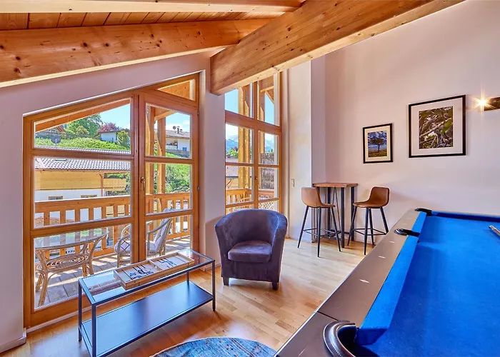 Mountain Safari - Spacious, Scenic And Steps From Adventure